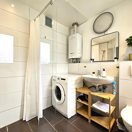 Spacious House * Dusseldorf