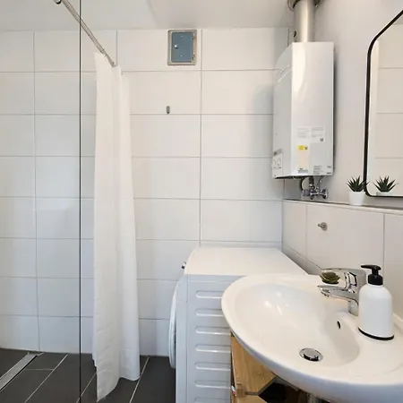 Apartament Spacious House Düsseldorf
