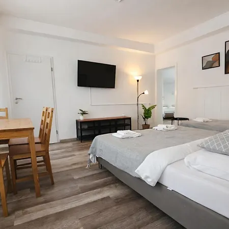 Spacious House * Дюссельдорф