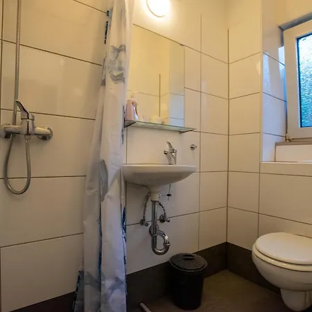 Tolstov-hotels Spacious House Appartement Düsseldorf