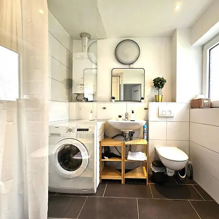 Appartement Tolstov-hotels Spacious House Düsseldorf