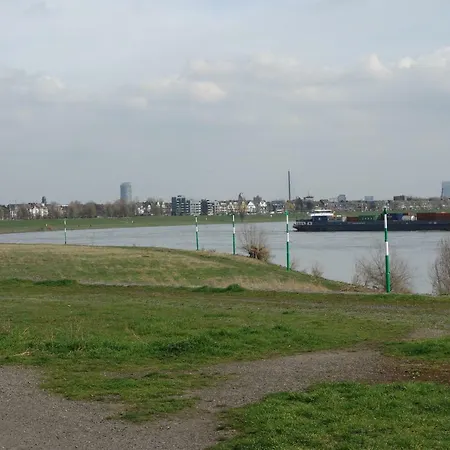 Spacious House * Düsseldorf