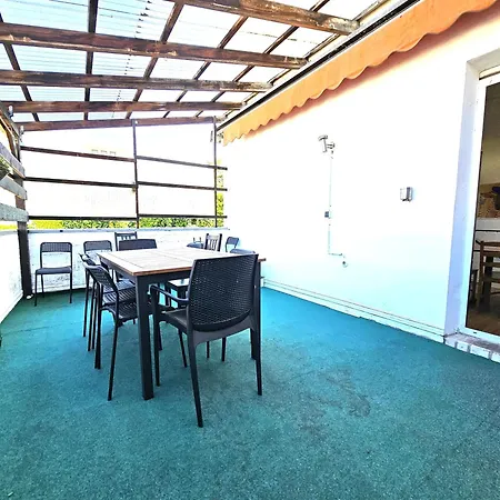 Apartment Spacious House *