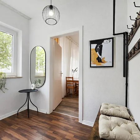 Spacious House דירה *