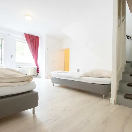 Spacious House Apartment Düsseldorf