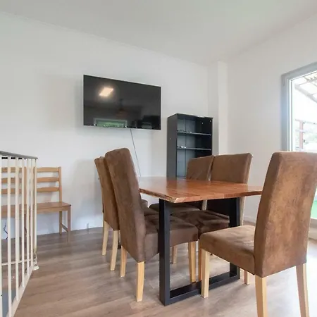 Apartment Spacious House *