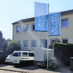 Spacious House Appartamento Düsseldorf